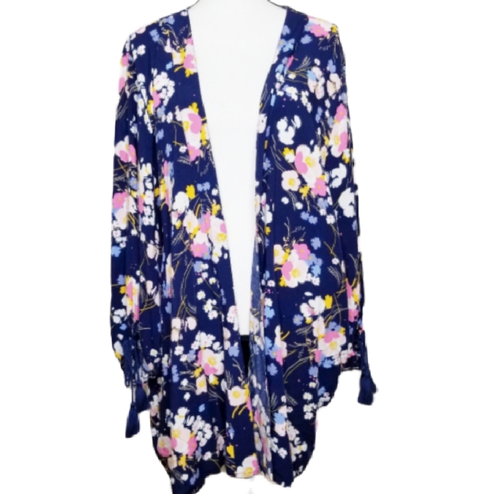 A NEW DAY APPROACH FLORAL KIMONO CARDIGAN